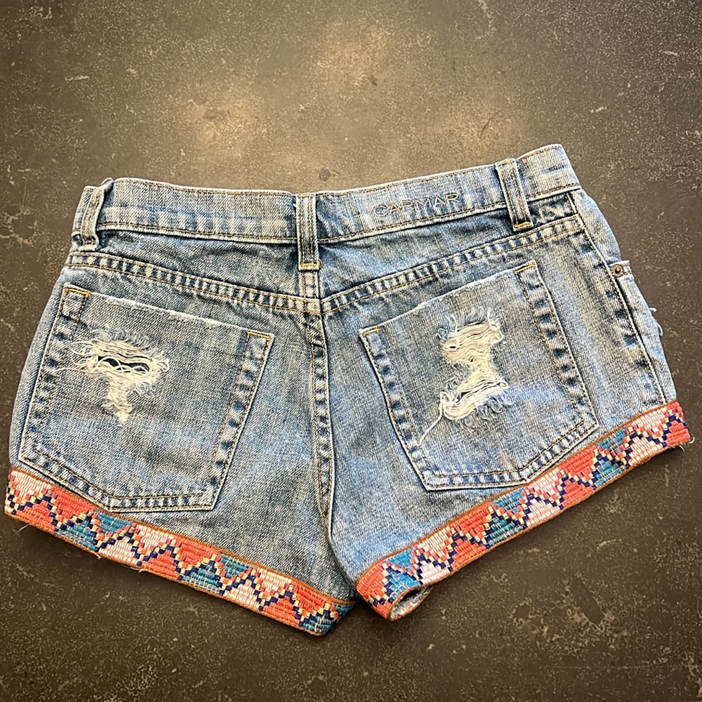 💙 CARMAR 💙 Jean shorts with embroidered trim Size 26 - Picture 2 of 7